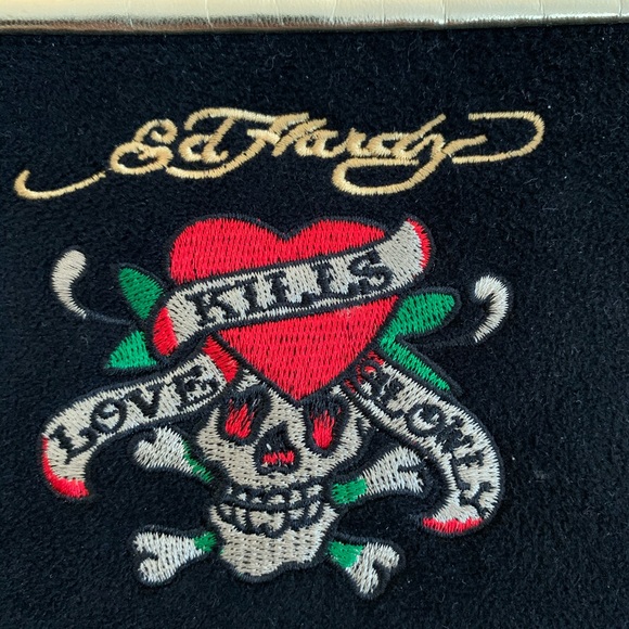 Ed Hardy Clutch - Picture 2 of 3